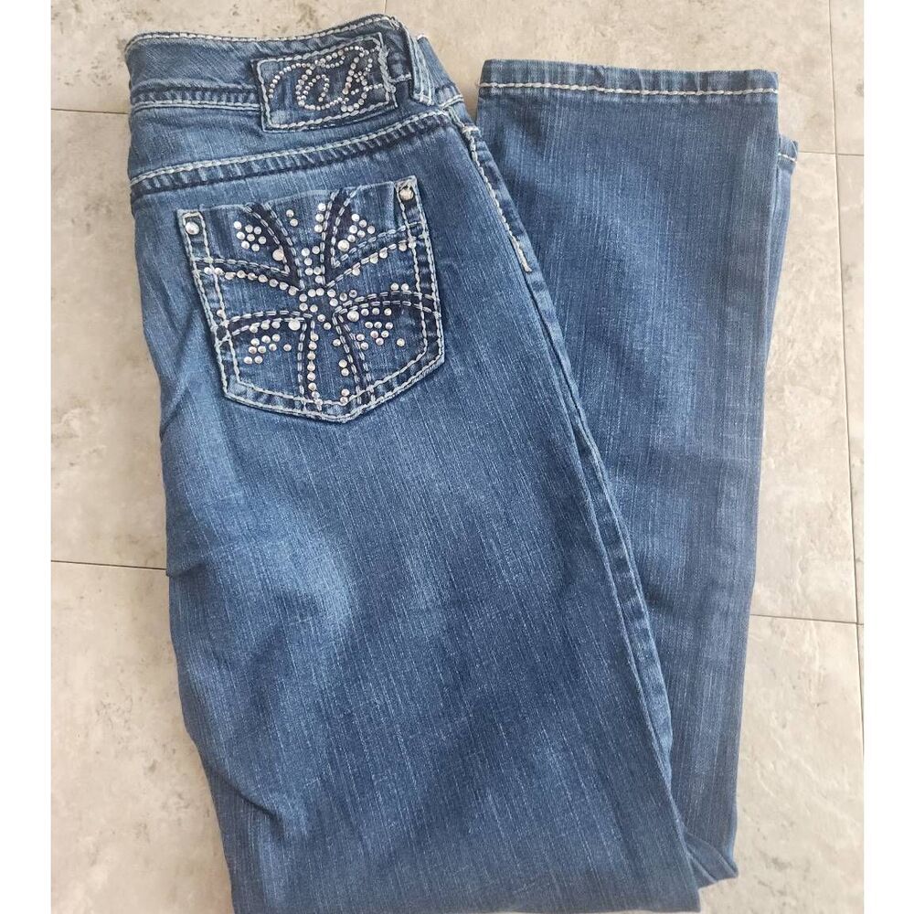 Embellished Back-Pocket Blue Women’s Jeans